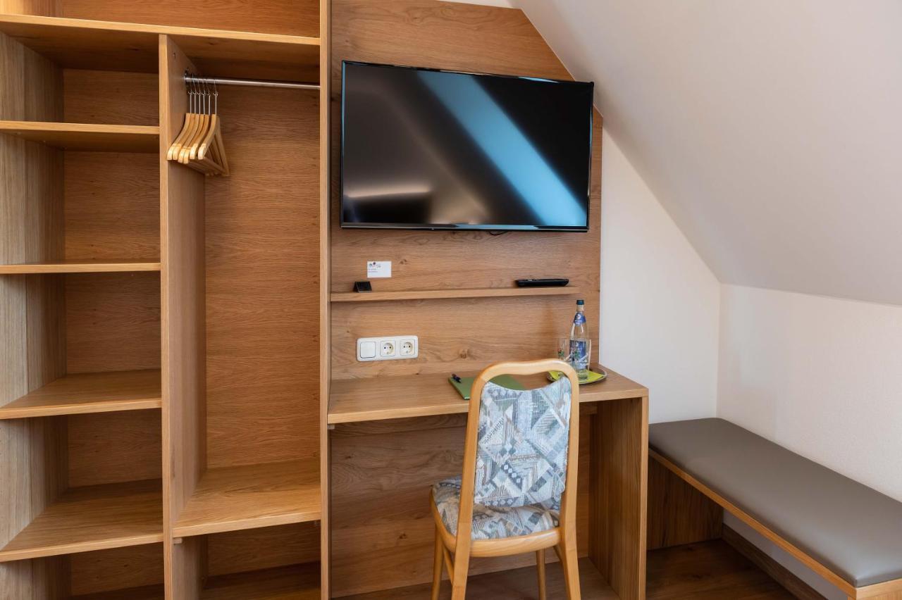 Hotel Gasthof Rosenwirt Au in der Hallertau Екстер'єр фото